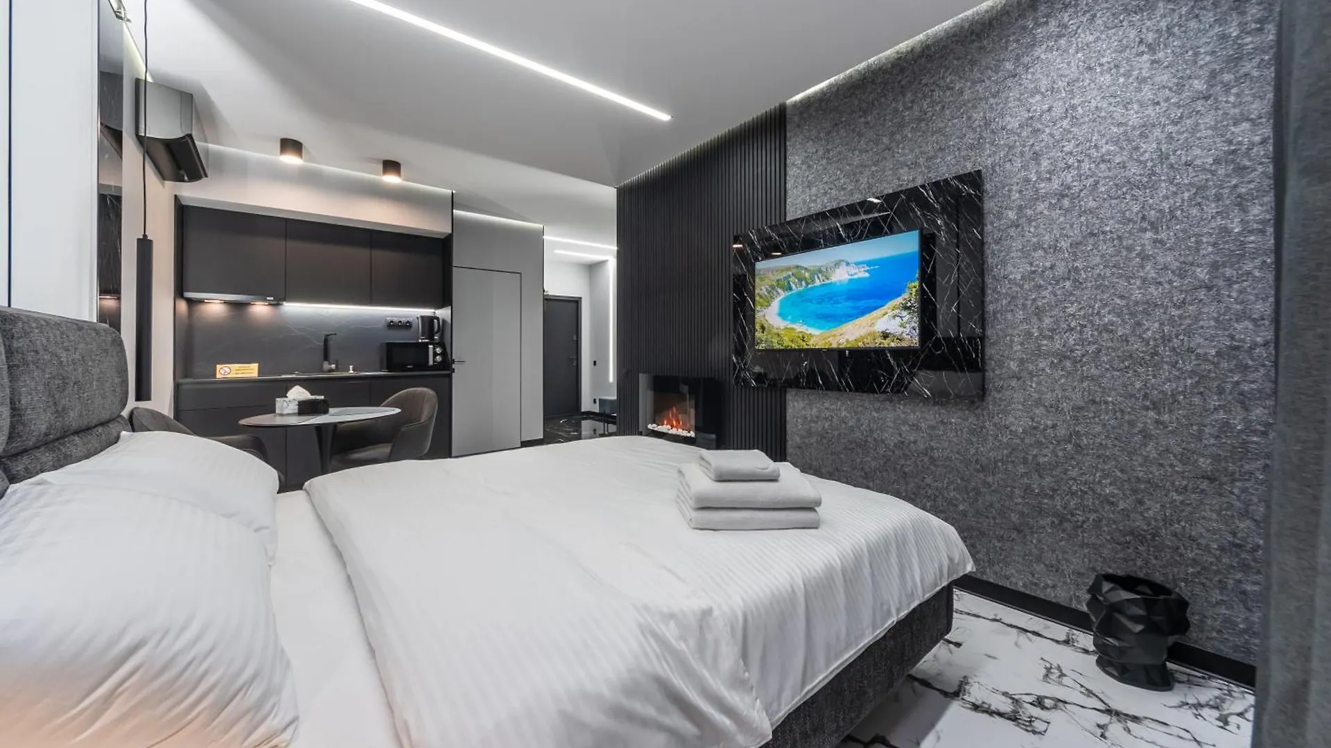 Luxury Apartments Great Kiev 0*,  Ucrania